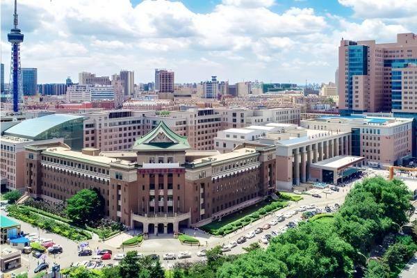 吉林大学第 一医院整形美容科www.zgszw.com