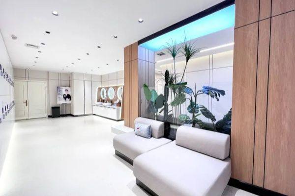 沈阳名流王松个人简介www.zgszw.com